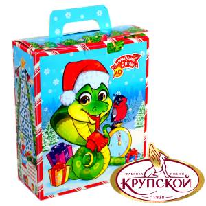 Сладкий новогодний подарок в картонной упаковке весом 650 грамм  в Тотьме